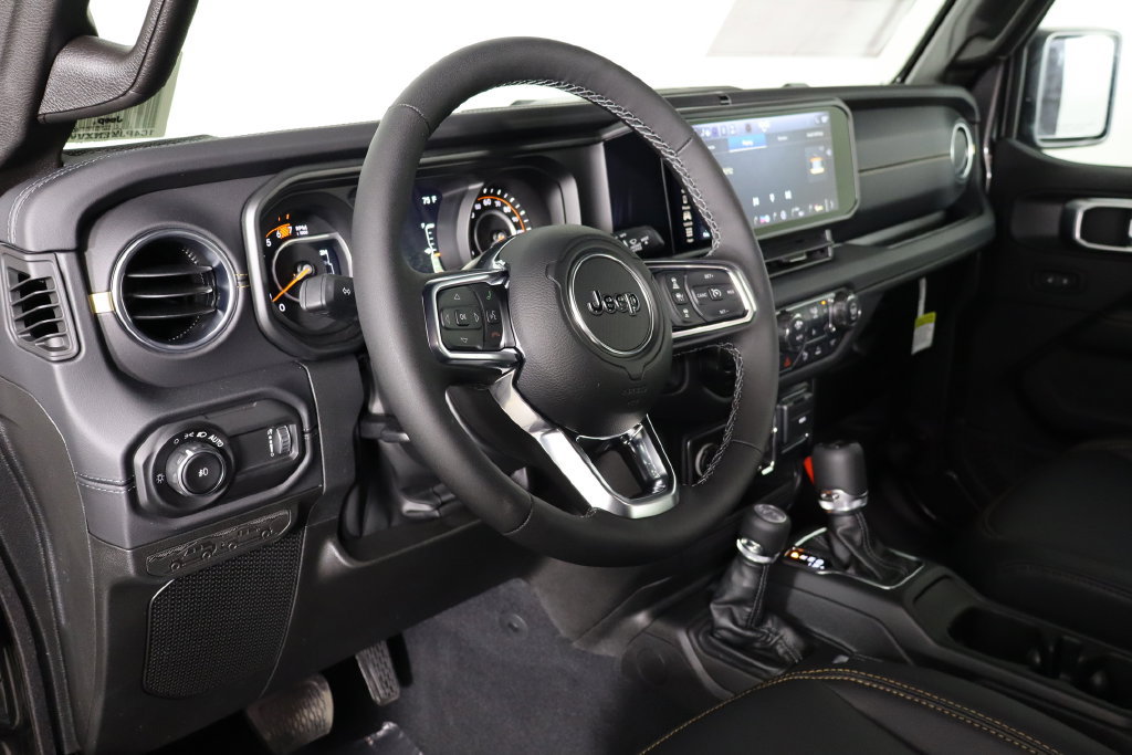 New 2027 Jeep Wrangler Unlimited Sahara AWD/4WD image 25