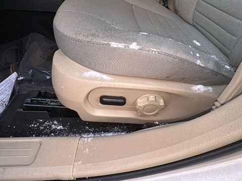 Used 2018 Ford Taurus SE image 25