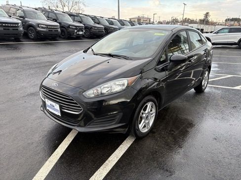 Used 2018 Ford Fiesta SE image 7