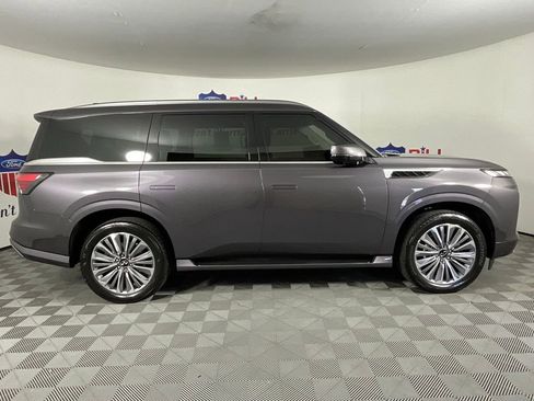 Used 2025 INFINITI QX80 Luxe image 2