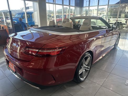 Used 2018 Mercedes-Benz E 400 Cabriolet image 7