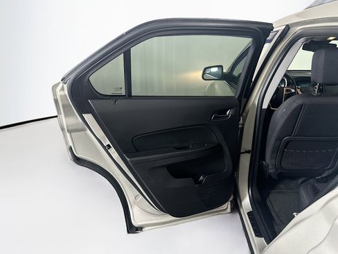 Used 2013 Chevrolet Equinox LT w/ Chrome Package image 25