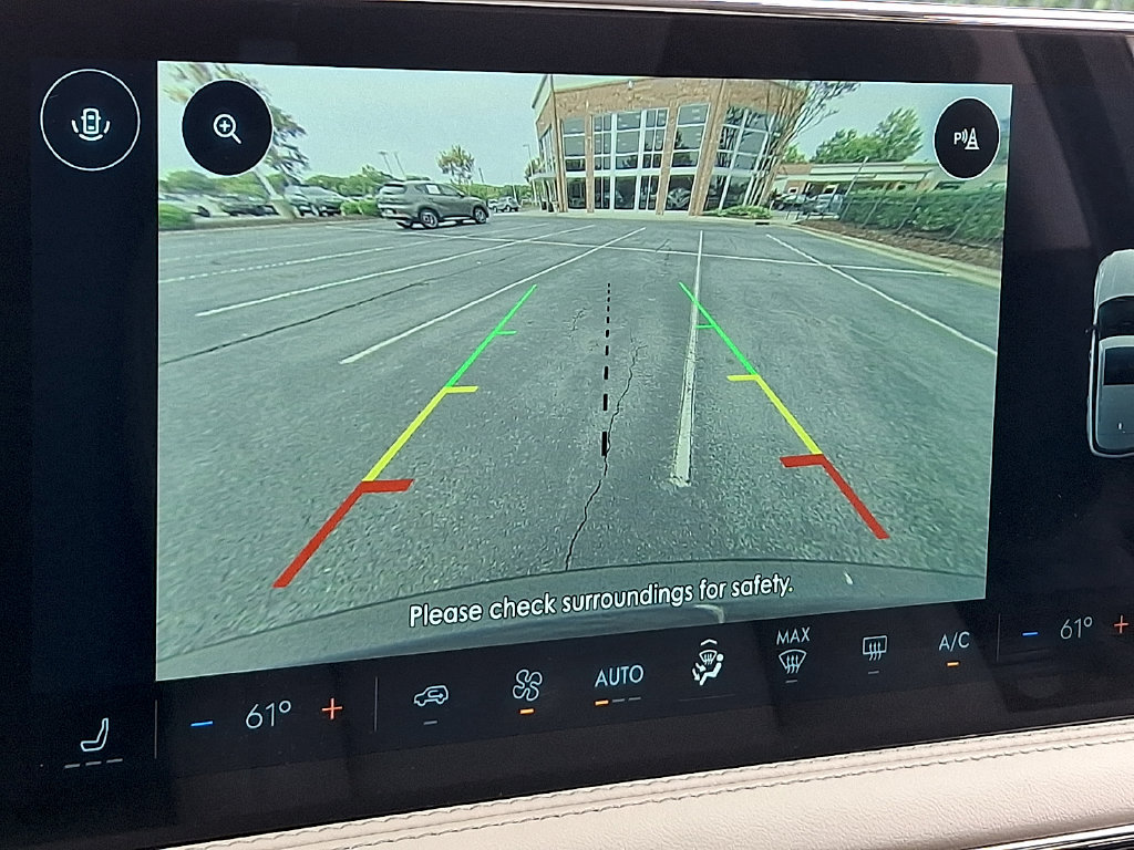 Used 2025 Lincoln Corsair FWD image 18