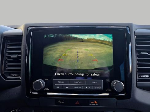 Used 2024 Nissan Frontier PRO-4X w/ Technology Package image 23