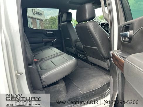 Used 2020 GMC Sierra 1500 SLT w/ Driver Alert Package II AWD/4WD image 20