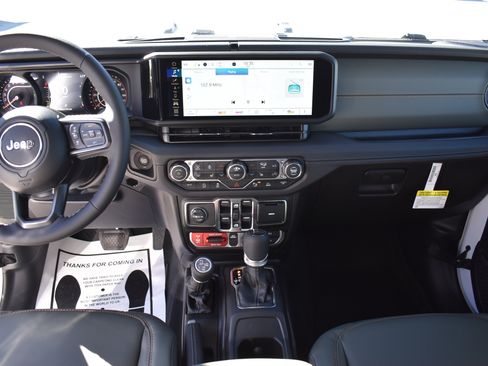 New 2026 Jeep Gladiator Mojave image 20