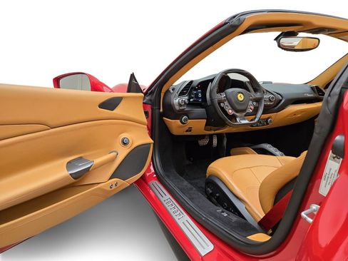 Used 2017 Ferrari 488 Spider RWD image 15