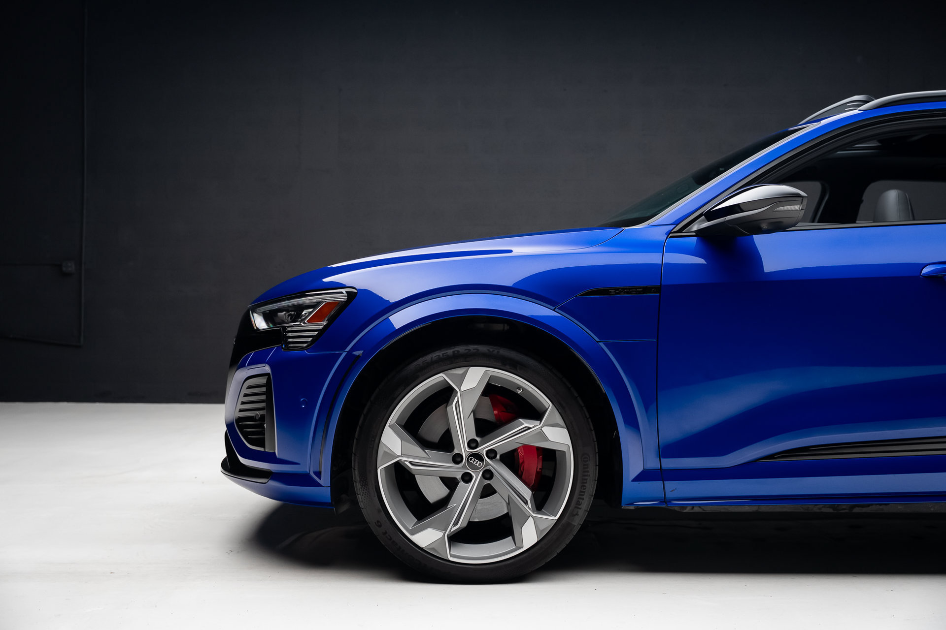 Used 2024 Audi SQ8 e-tron Premium Plus AWD/4WD image 19