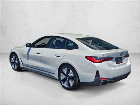 Used 2023 BMW i4 eDrive35 RWD image 8