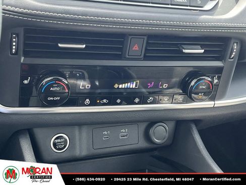 Used 2022 Nissan Rogue S AWD/4WD image 21