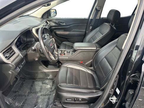 Used 2022 GMC Acadia Denali image 9