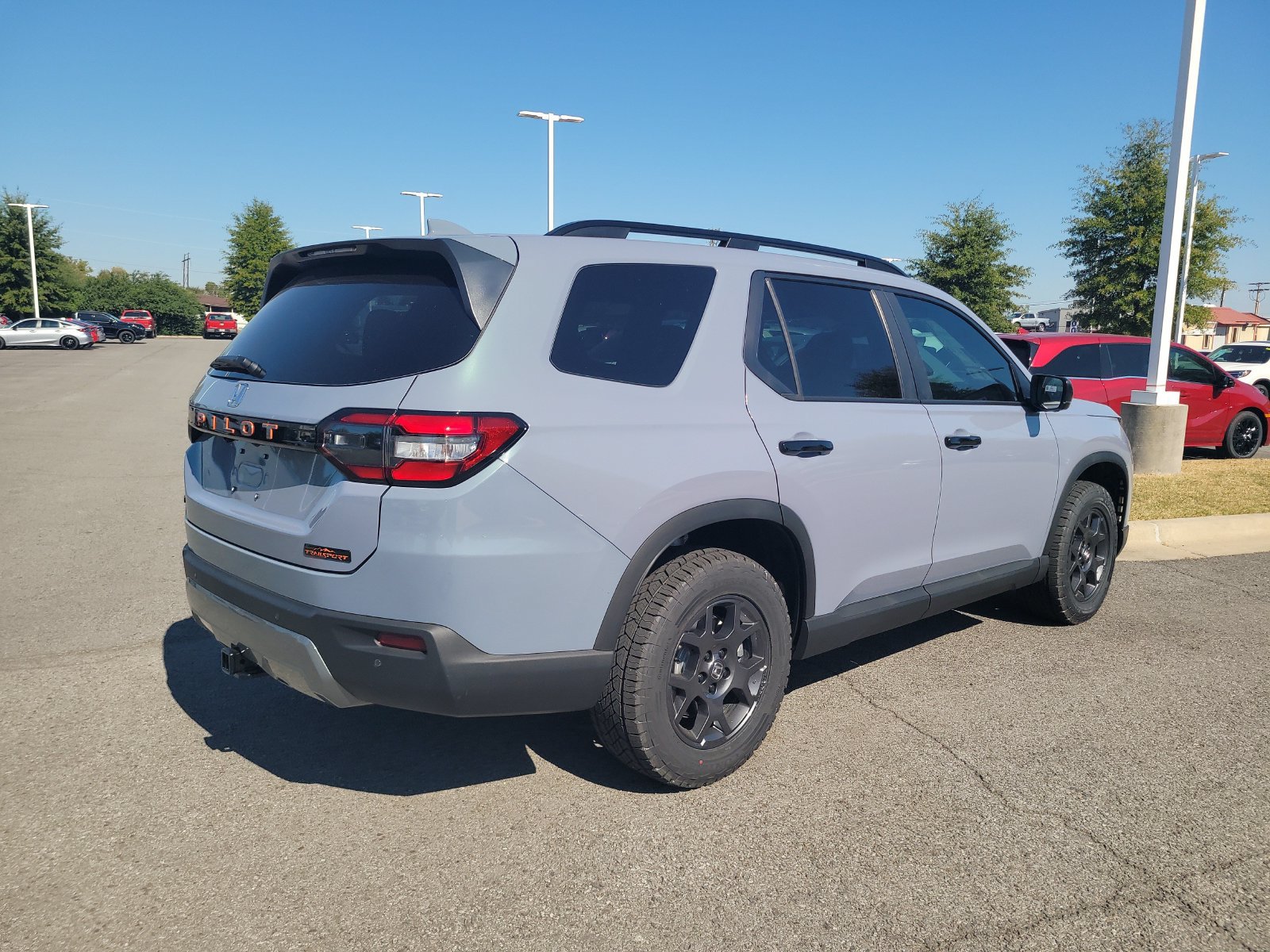 New 2026 Honda Pilot TrailSport image 3