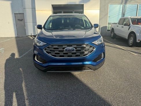 Used 2022 Ford Edge SEL w/ Class II Trailer Tow Package image 2