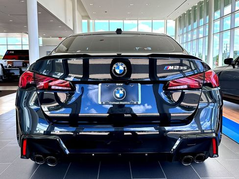 New 2025 BMW M235i xDrive w/ Technology Package image 6