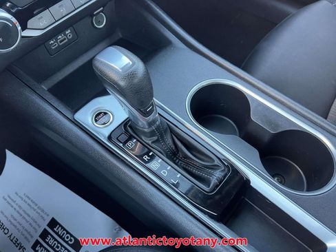 Used 2022 Nissan Altima 2.5 SV image 24