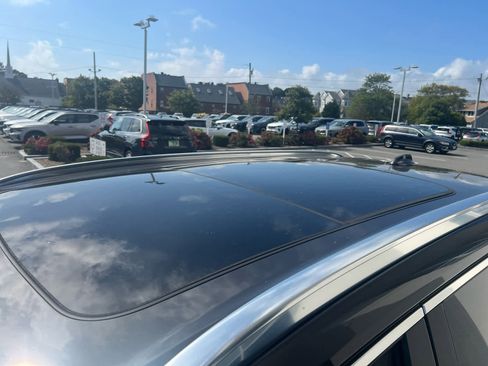 Used 2024 Volvo XC90 B6 Plus w/ Protection Package Premier image 7