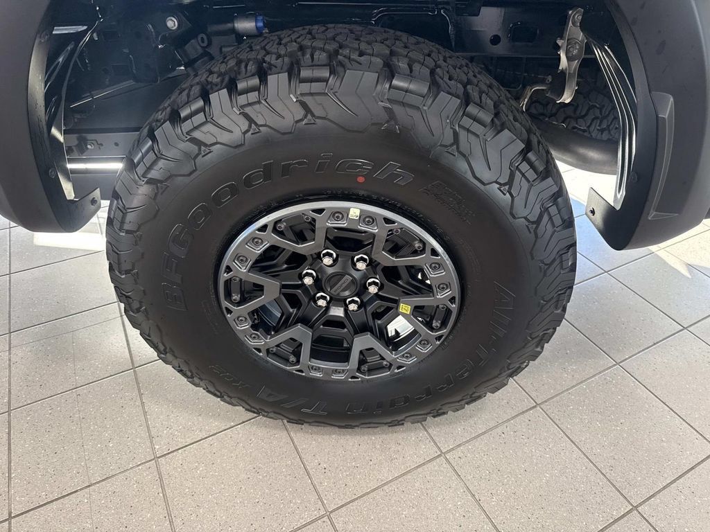 New 2026 Ford F150 Raptor w/ Equipment Group 803A Raptor R AWD/4WD image 4