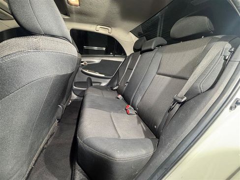 Used 2012 Toyota Corolla S image 11