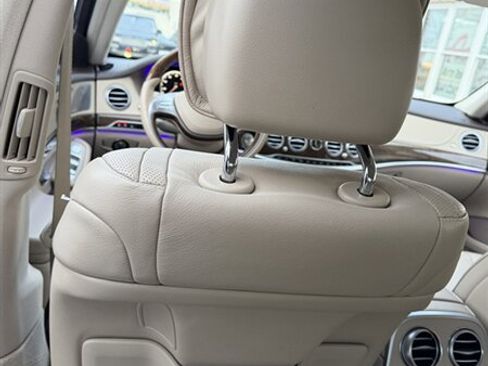 Used 2017 Mercedes-Benz S 550 4MATIC Sedan w/ Premium Package image 41