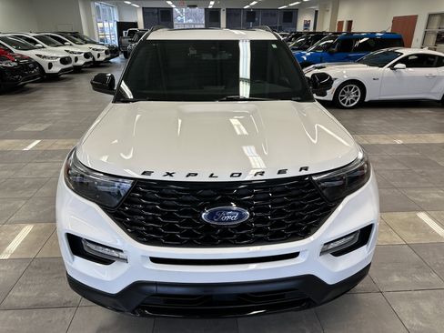 Certified 2023 Ford Explorer ST-Line w/ Class IV Trailer Tow Package image 22