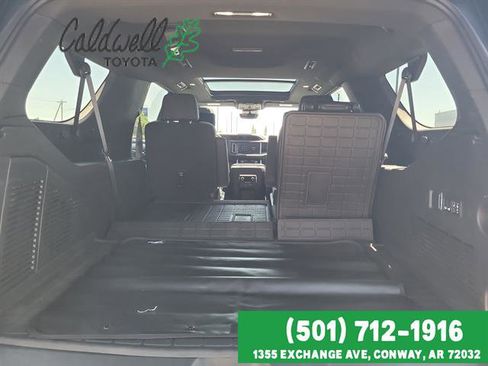 Used 2024 GMC Yukon XL Denali w/ Denali Reserve Package AWD/4WD image 26