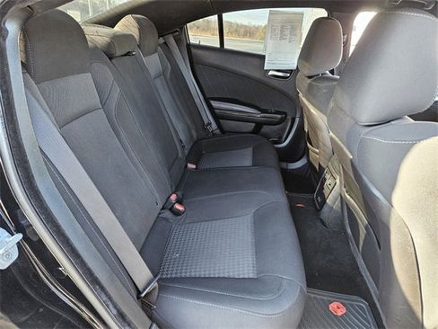 Used 2019 Dodge Charger SXT image 14