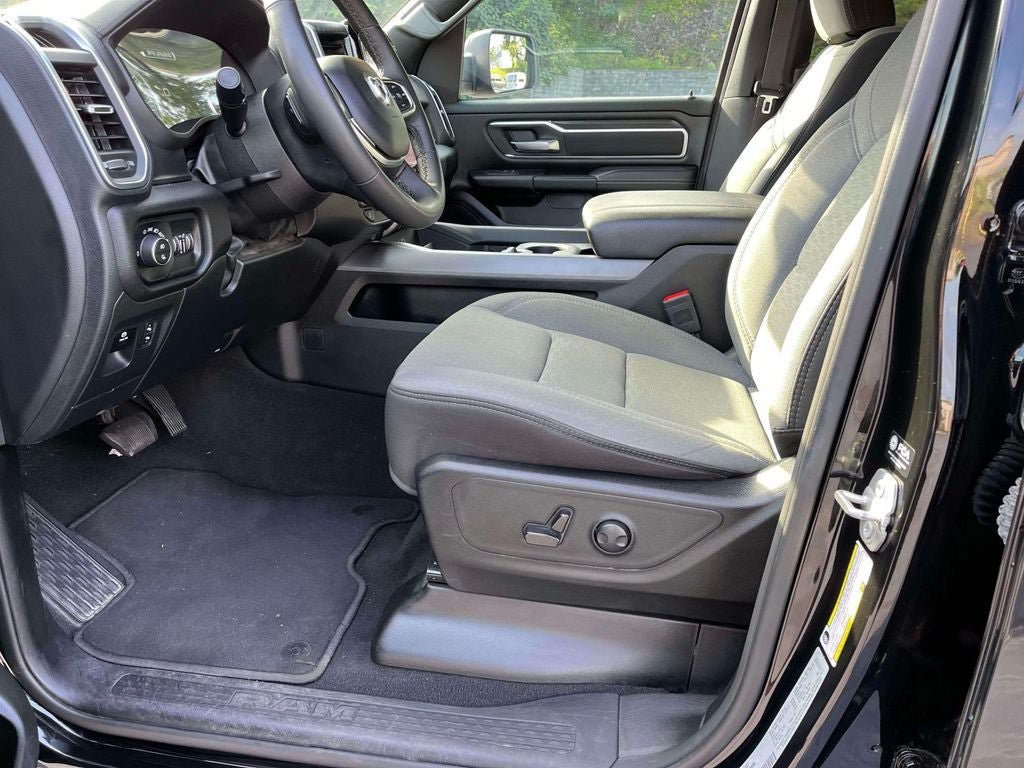 Used 2025 RAM 1500 Big Horn AWD/4WD image 25