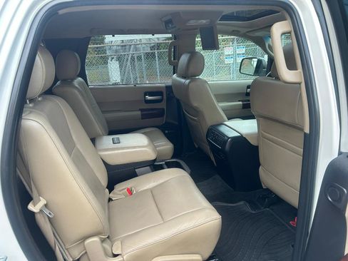 Used 2014 Toyota Sequoia Platinum w/ Preferred Accessory Package image 14