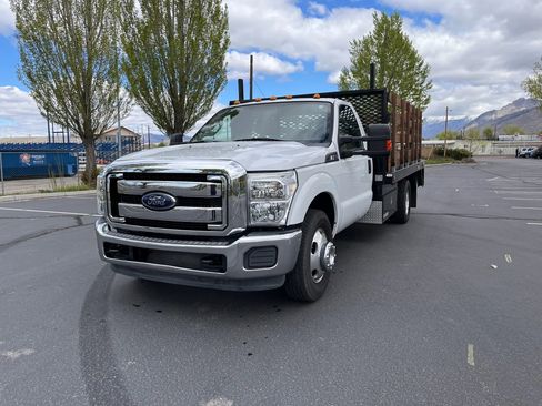 Used 2014 Ford F350 XL w/ Power Equipment Group RWD image 3