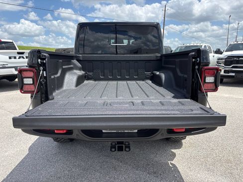New 2026 Jeep Gladiator Mojave AWD/4WD image 30