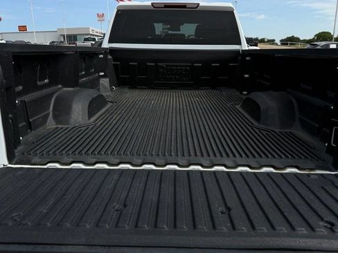 Used 2024 Chevrolet Silverado 2500 LT AWD/4WD image 29