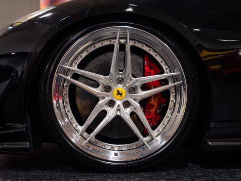 Used 2018 Ferrari 812 Superfast RWD image 6
