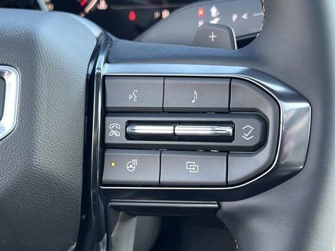 New 2026 GMC Yukon AT4 w/ AT4 Premium Plus Package image 28