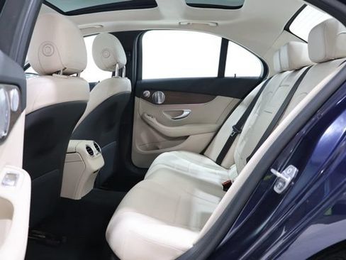 Used 2020 Mercedes-Benz C 300 4MATIC Sedan image 32