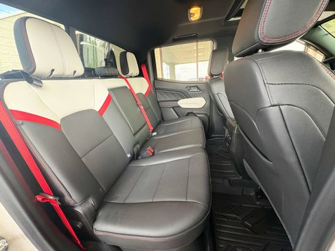 Used 2026 GMC Canyon AT4X w/ AT4X AEV Edition AWD/4WD image 27