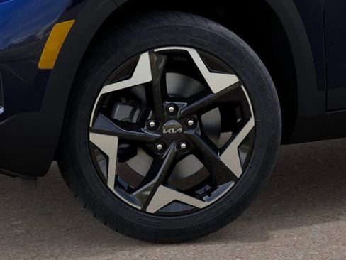 New 2026 Kia Seltos EX image 9