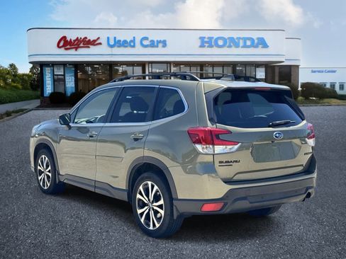 Used 2023 Subaru Forester Limited AWD/4WD image 3