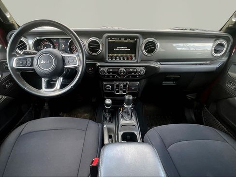 Used 2022 Jeep Wrangler Unlimited Sahara AWD/4WD image 7