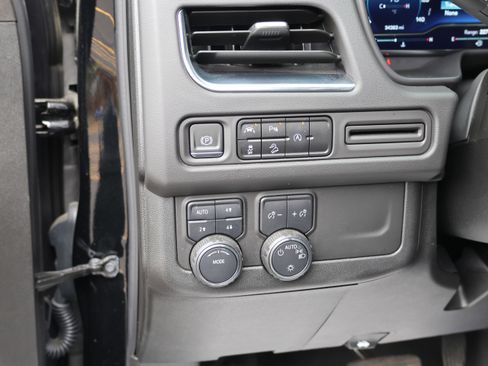 Used 2023 Chevrolet Tahoe Z71 AWD/4WD image 19