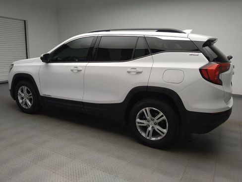 Used 2020 GMC Terrain SLE w/ Driver Convenience Package AWD/4WD image 3