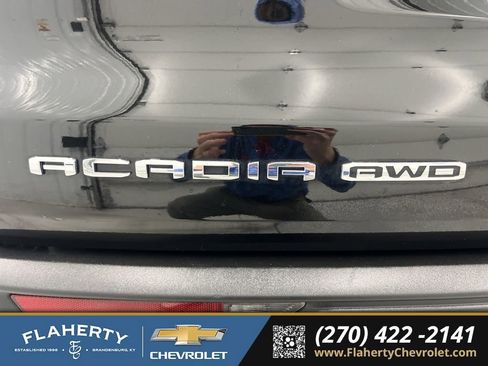 Used 2024 GMC Acadia AT4 w/ Luxury Package image 18