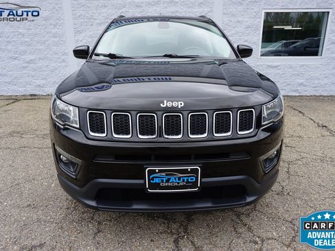 Used 2018 Jeep Compass Latitude w/ Popular Equipment Group AWD/4WD image 2