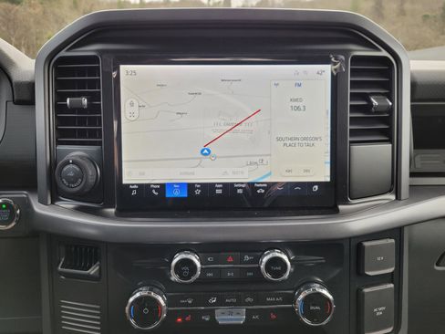 New 2025 Ford F150 Lightning XLT image 17