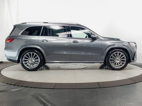 Certified 2025 Mercedes-Benz GLS 450 4MATIC image 36