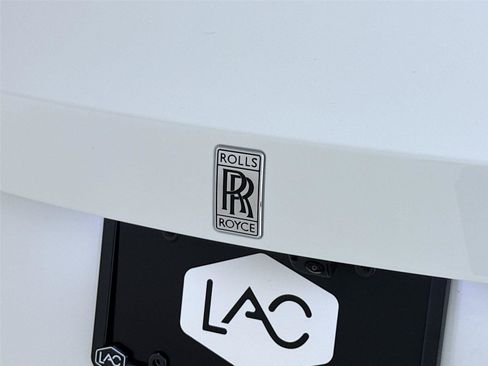 Used 2025 Rolls-Royce Spectre AWD/4WD image 34