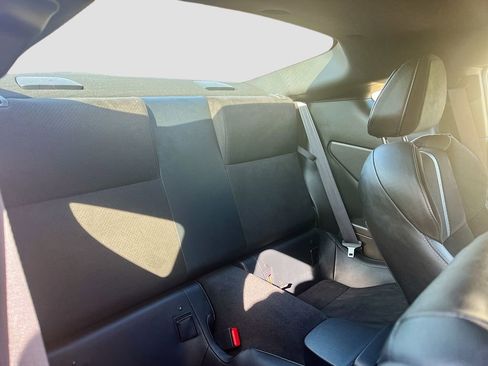Used 2025 Toyota GR86 Premium w/ ALL Weather Mat Package (TMS) RWD image 25