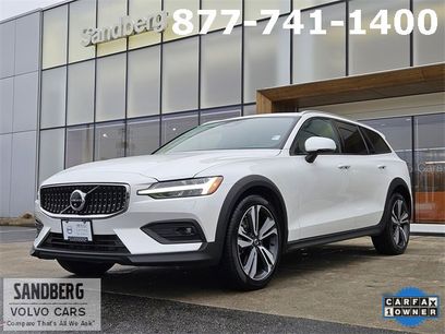 Used 2025 Volvo V60 B5 Cross Country Plus