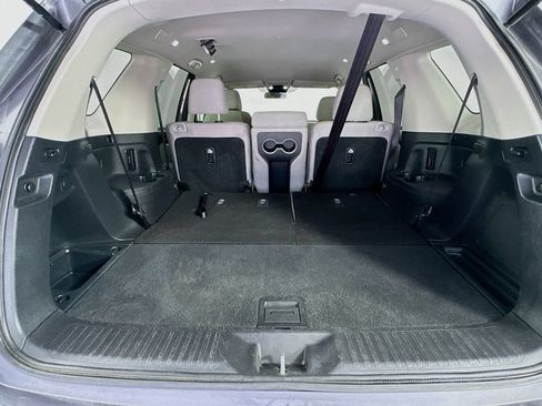 Used 2023 Honda Pilot LX image 30