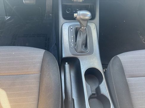 Used 2016 Kia Forte LX image 10