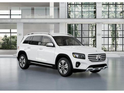 Certified 2025 Mercedes-Benz GLB 250 image 11